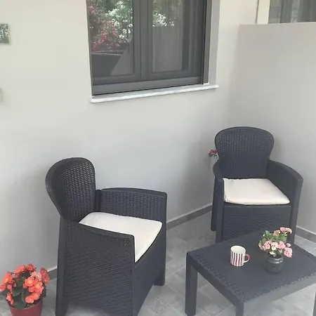 Feadra Studio, A Cozy Nest Close To The Beach!