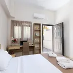 Lejlighed Feadra Studio, A Cozy Nest Close To The Beach! Rethimno